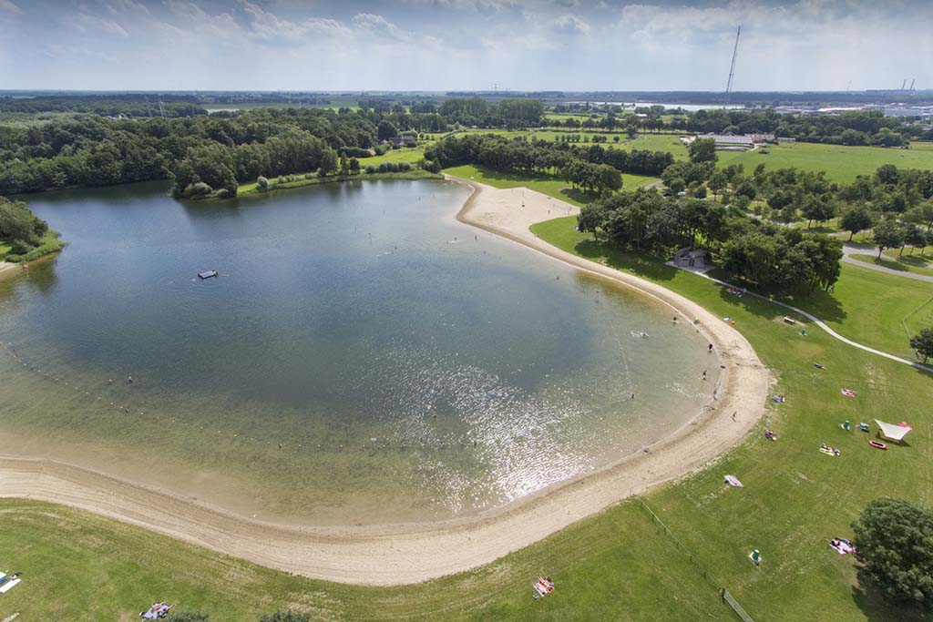 Wijthmenerplas - Plaża